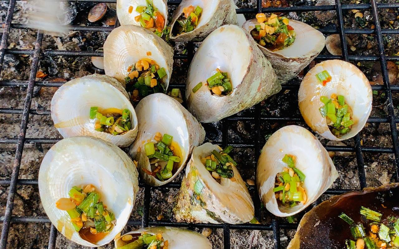 Đặc sản Côn Đảo có gì ngon? Top 15+ món ăn nhất định phải thử (2023)